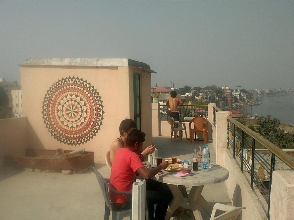 Ganga Paying Guest House Varanasi Bagian luar foto
