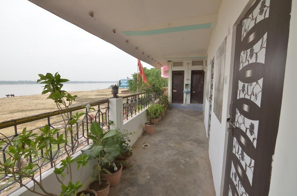 Ganga Paying Guest House Varanasi Bagian luar foto