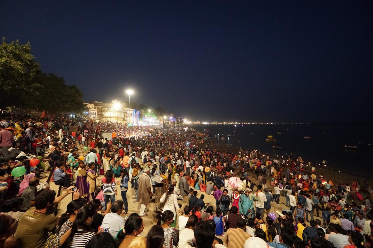 Ganga Paying Guest House Varanasi Bagian luar foto