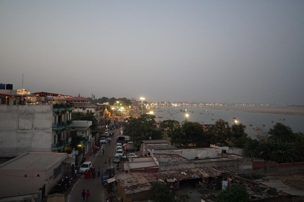 Ganga Paying Guest House Varanasi Bagian luar foto