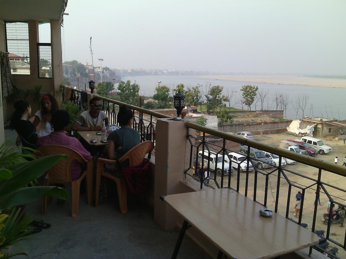 Ganga Paying Guest House Varanasi Bagian luar foto