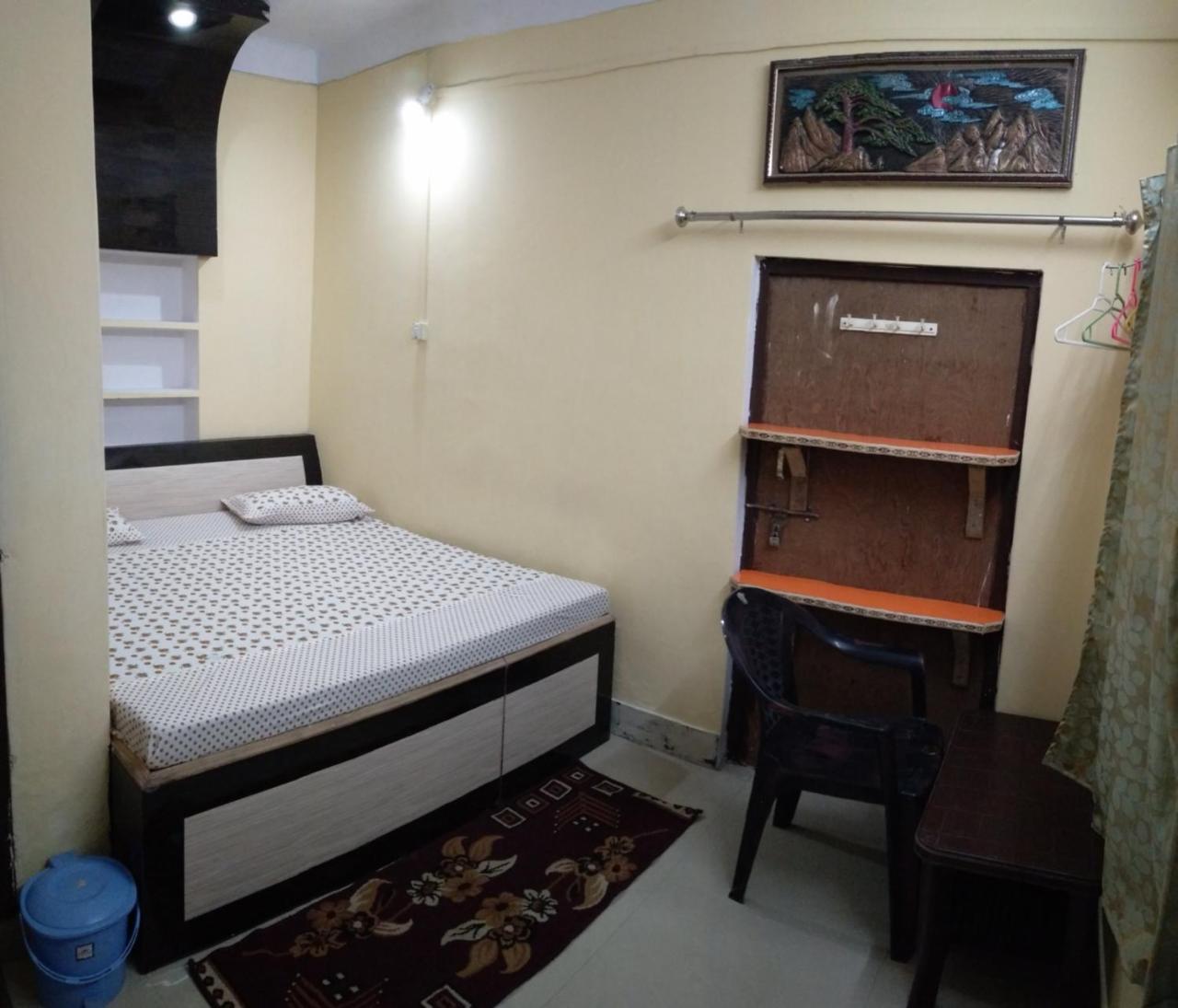 Ganga Paying Guest House Varanasi Bagian luar foto