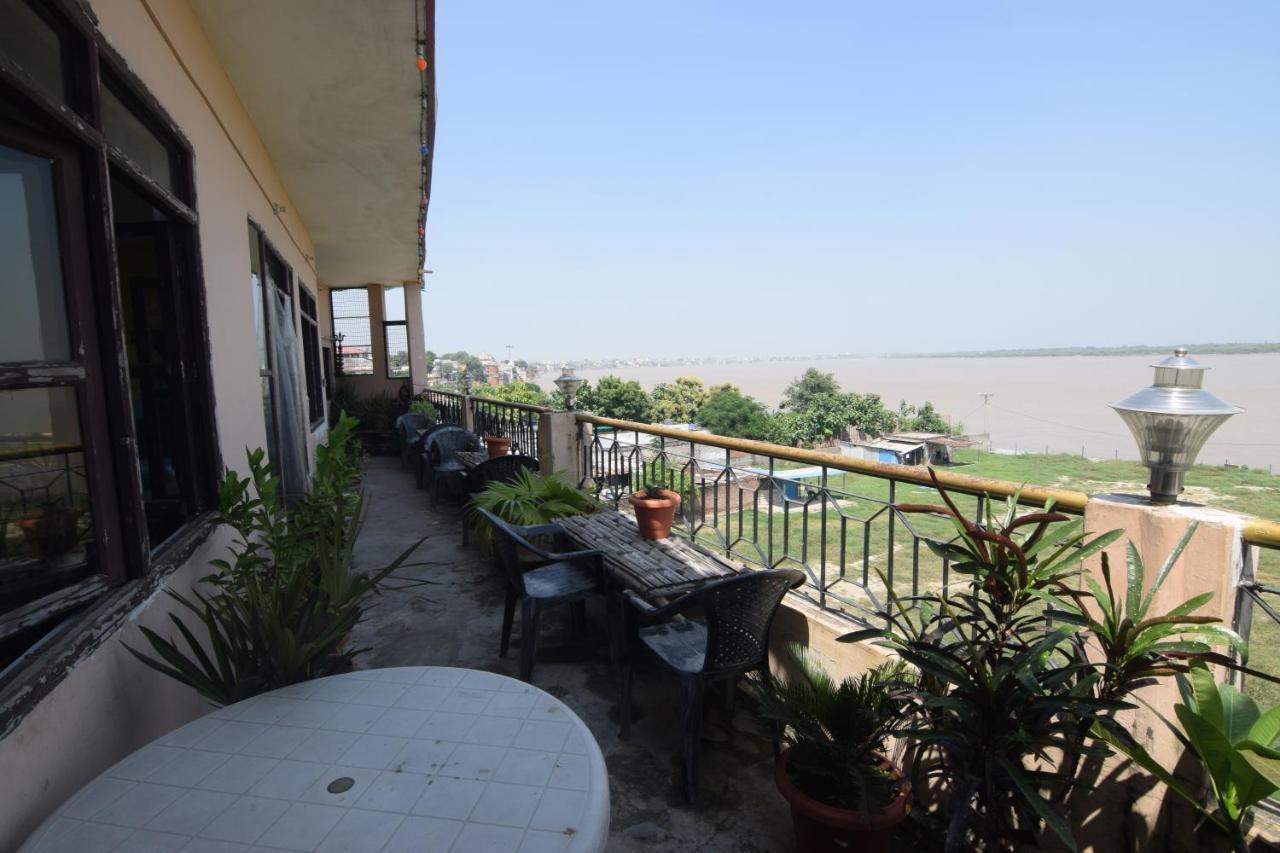 Ganga Paying Guest House Varanasi Bagian luar foto